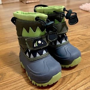 Cat & Jack Thermolite toddler Snow Boots